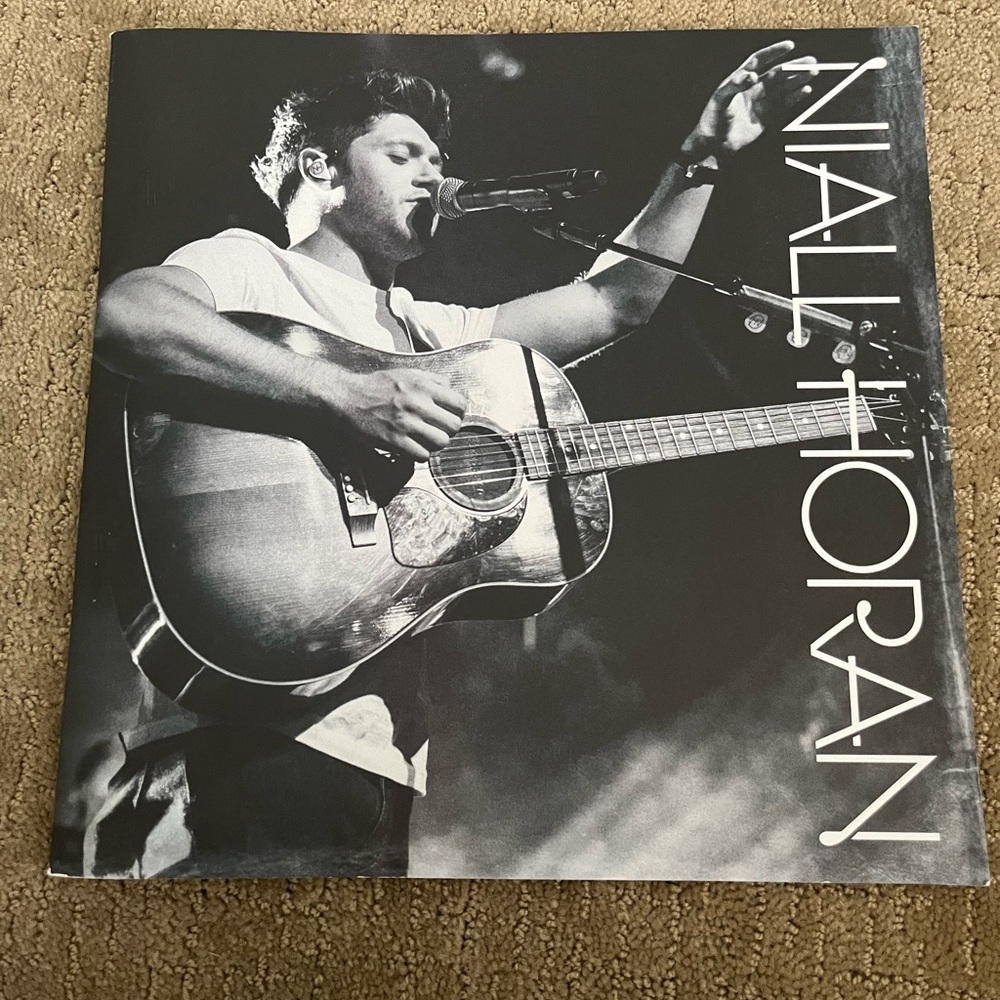 Niall Horan Tour Book